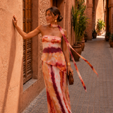 Vestido longo estampado com decote coração