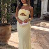 Vestido Maxi Halter com Corsage de Rosa