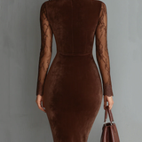 Aurélia | Vestido Mini em Veludo com Mangas em Renda