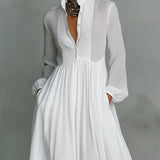 Liliana| Vestido Maxi Minimalista com Colarinho Alto