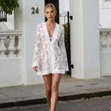Mini Robe em Renda com Decote em V